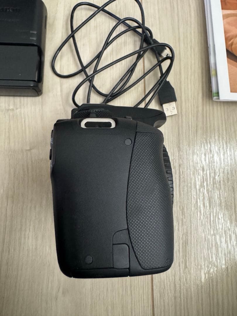 Canon EOS Kiss X7 外箱付き