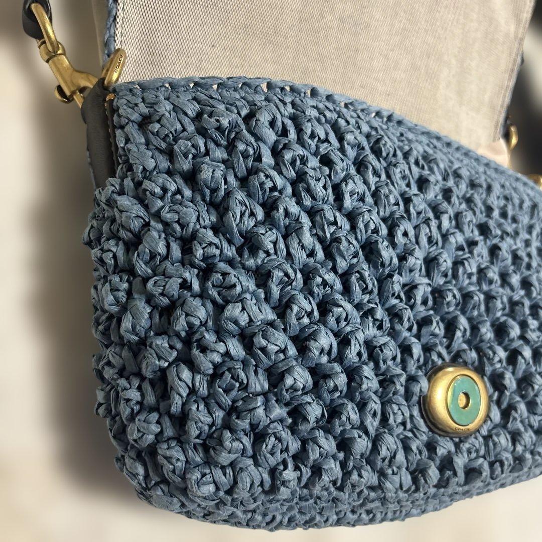 COACH チェリー柄ストロー素材ハンドバッグ