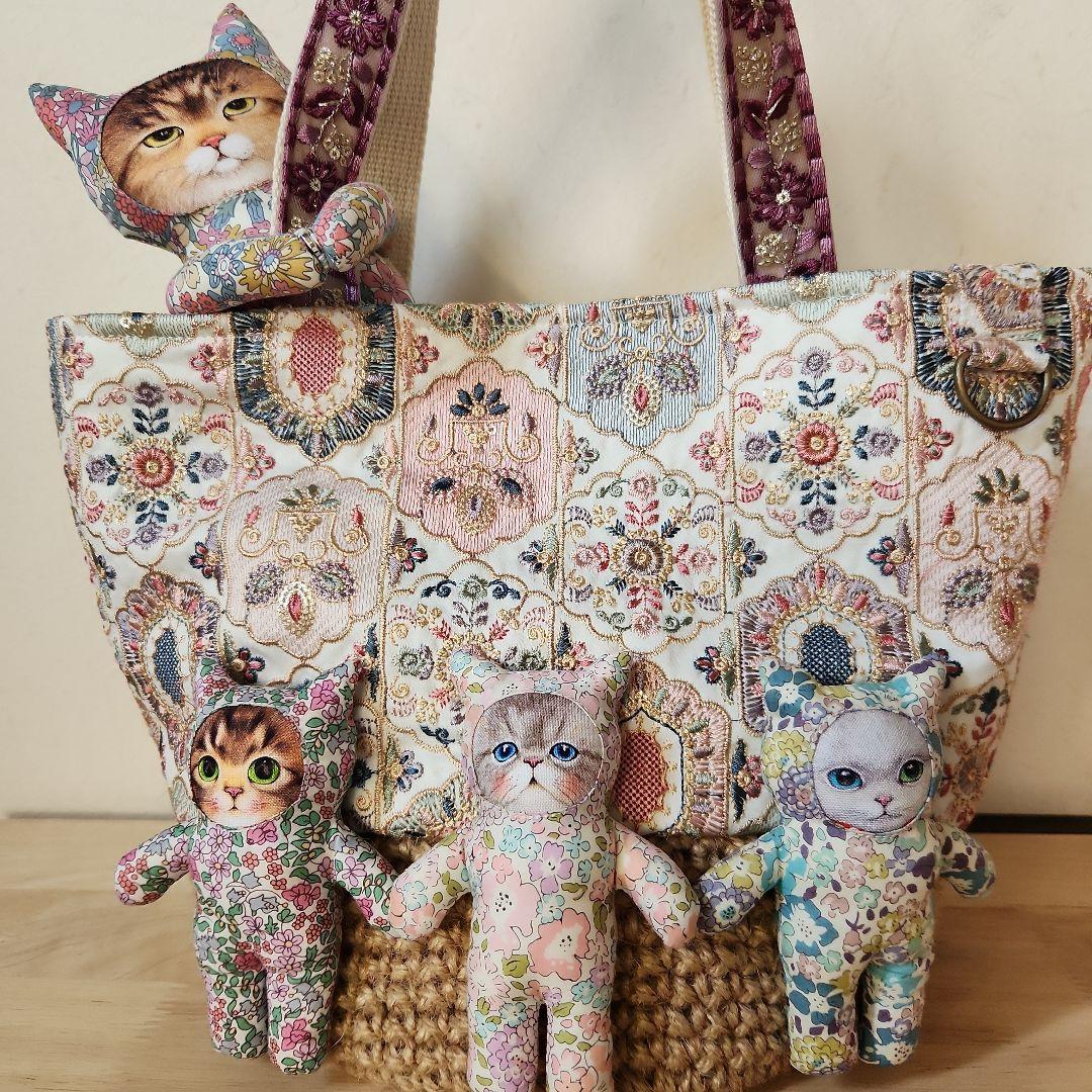 れ*ゃ様 コヤンイサムチョン　インド刺繍生地のカゴバック　ハンドメイド