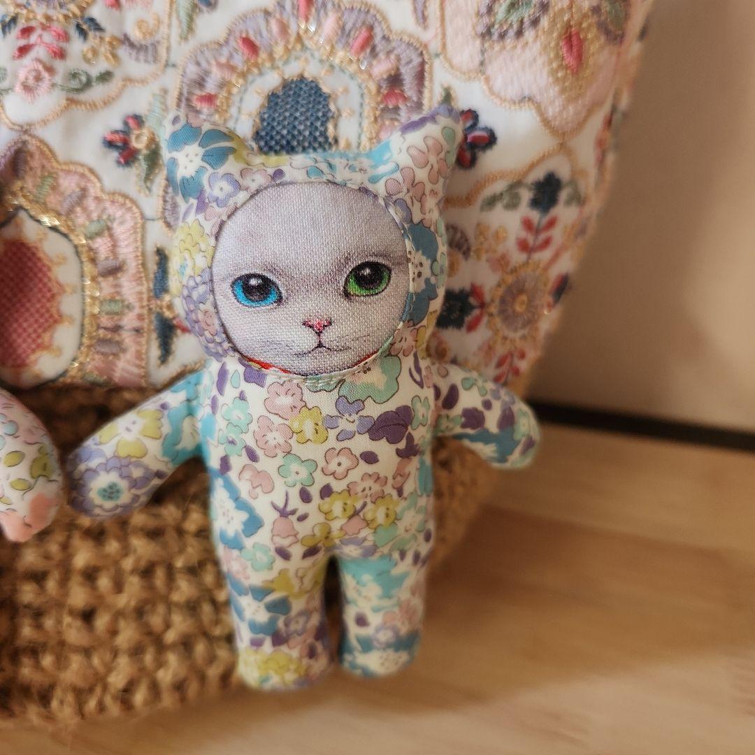 れ*ゃ様 コヤンイサムチョン　インド刺繍生地のカゴバック　ハンドメイド