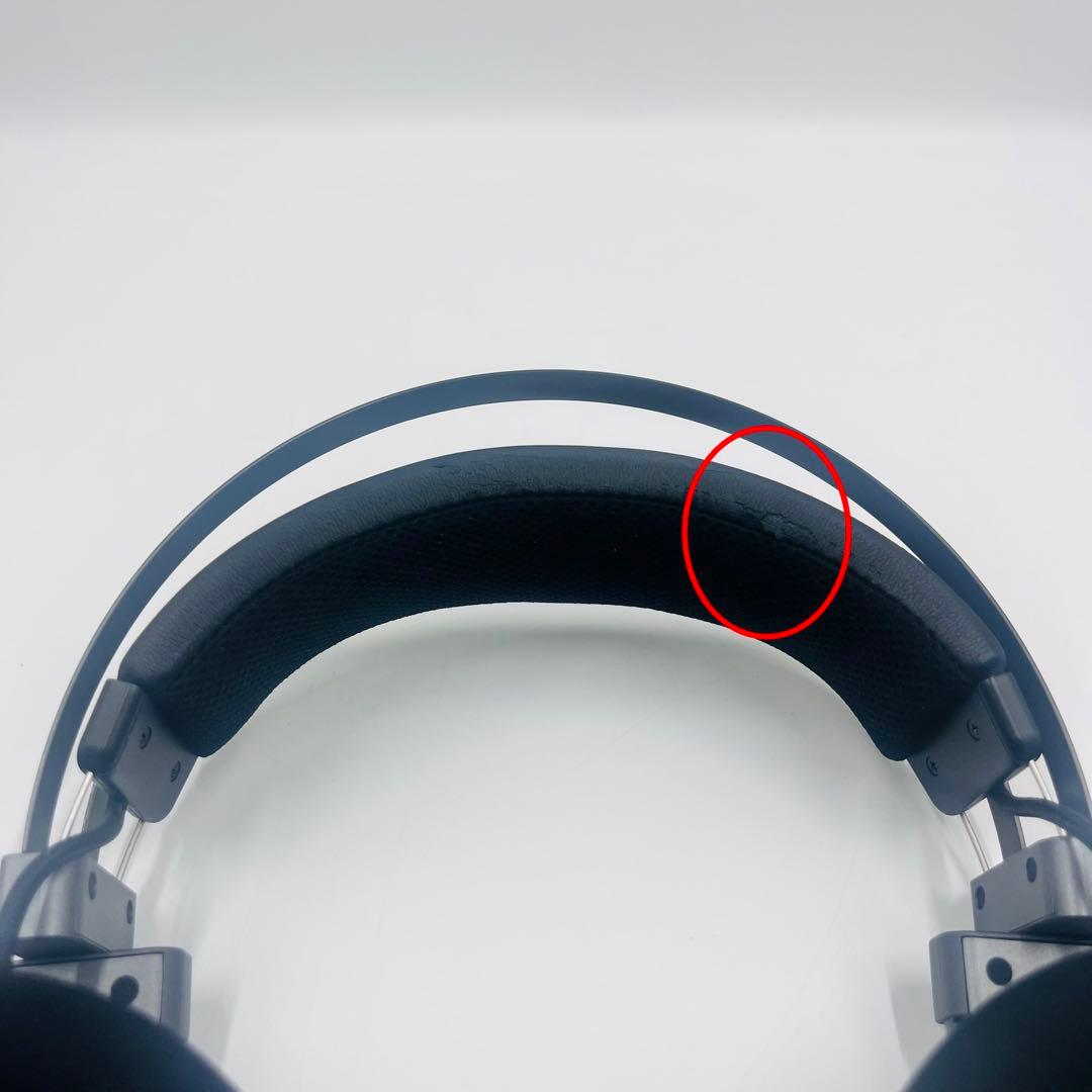 Razer NARI ULTIMATE ヘッドセット　ゲーミング　レーザー