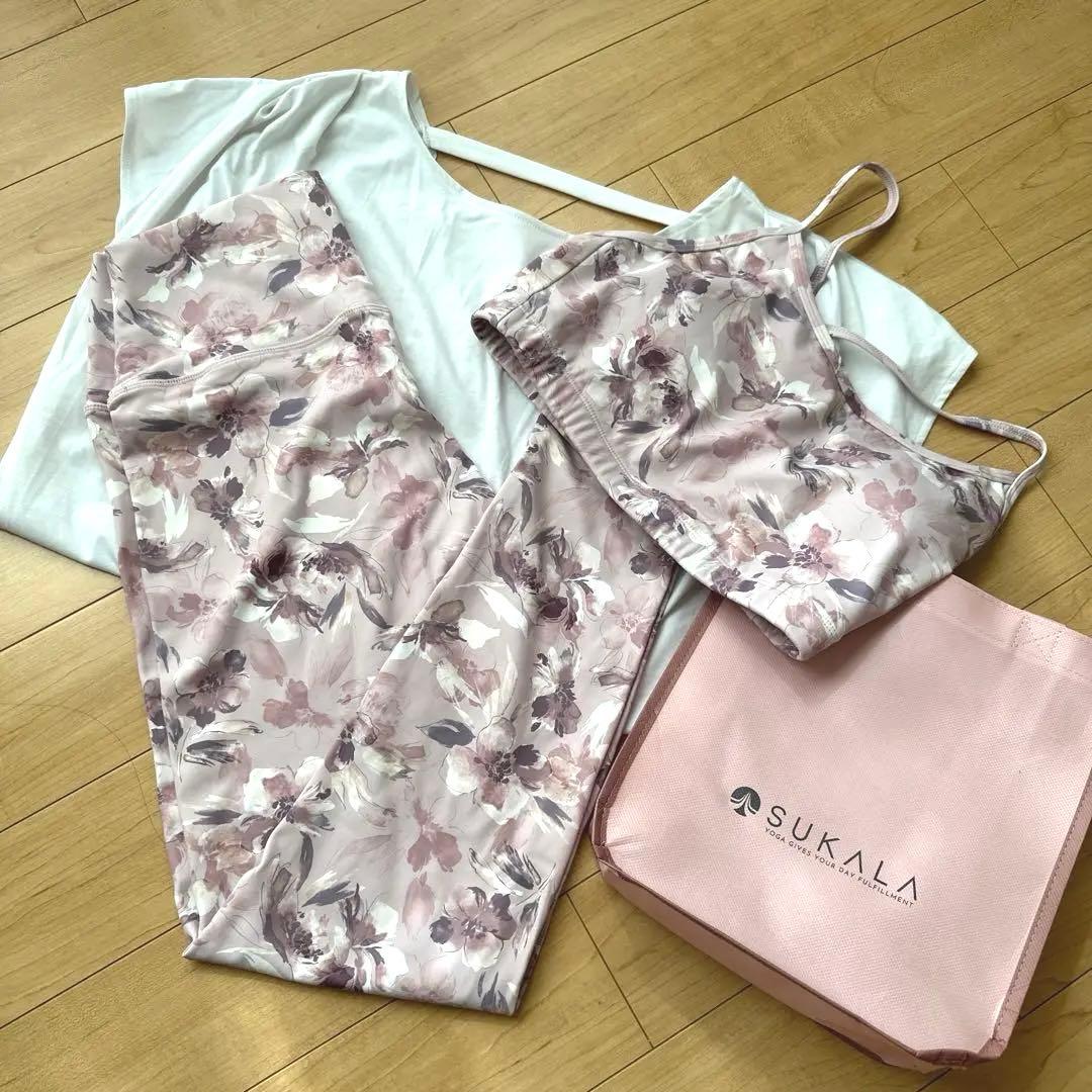 SUKALA ヨガウェアセット 花柄 Lサイズ　LAVA