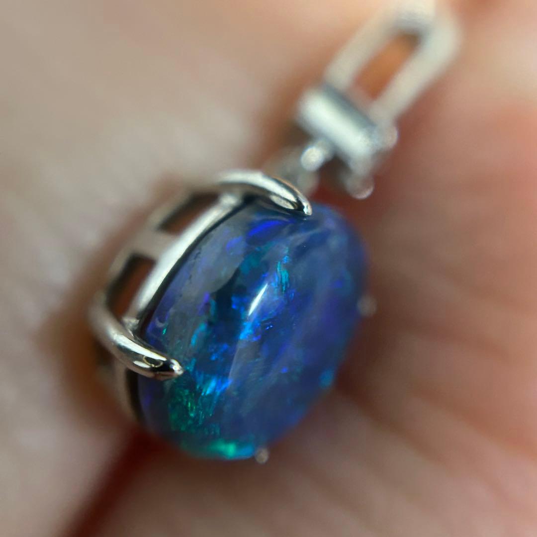 ライトニングリッジ　天然　ブラックオパール　ペンダントトップ　pt900