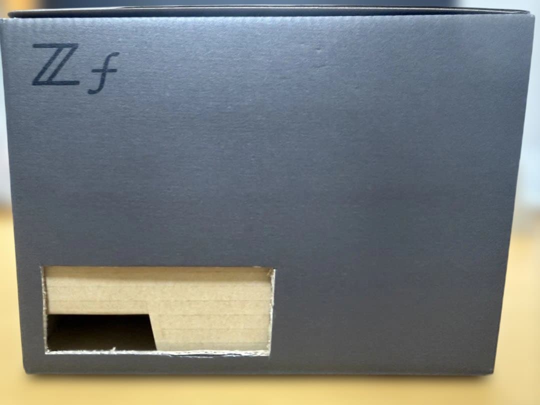 Nikon Zf ブラック 充電器、メモリカード付