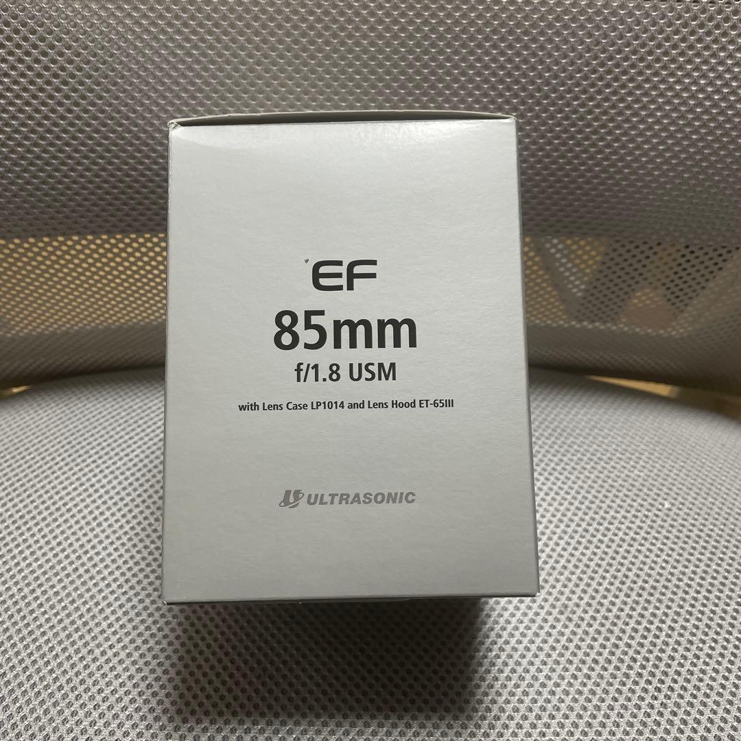 Canon EF 85mm f/1.8 USM レンズ、プロテクター、フード付き