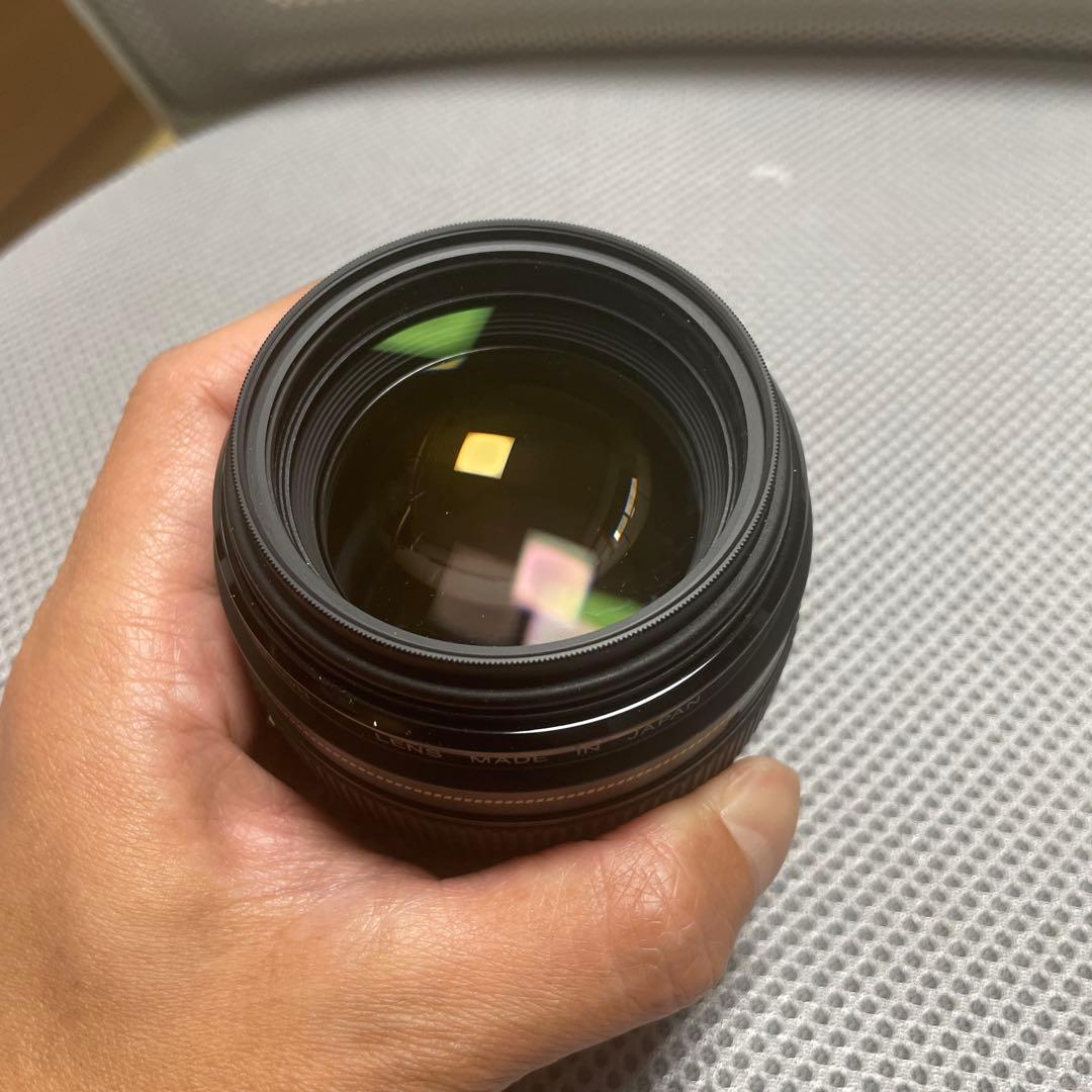 Canon EF 85mm f/1.8 USM レンズ、プロテクター、フード付き