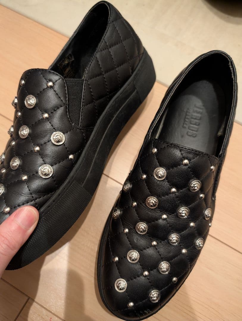 【美品】VERSUS ヴェルサーチ スタッズ付きスリッポン ローファー