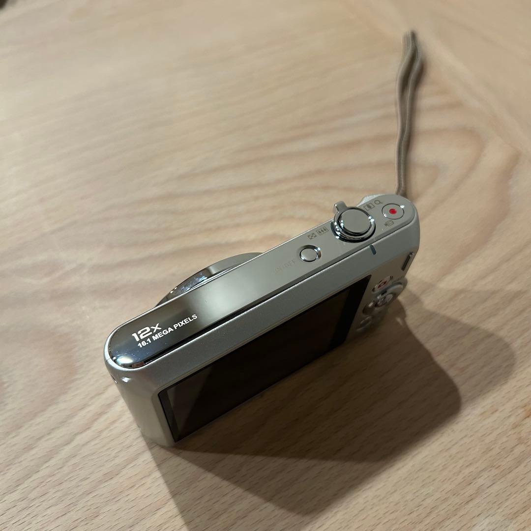 CASIO EXILIM EX-ZS180コンパクトデジタルカメラ デジカメ