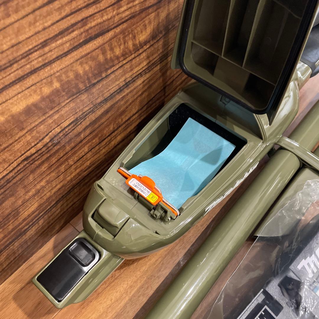 makita マキタ充電式クリーナー　紙パック式　オリーブ