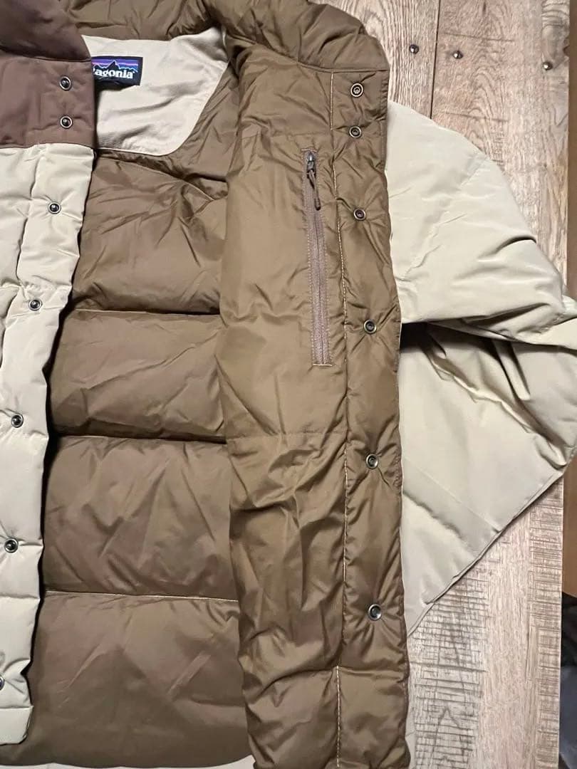 パタゴニアダウンジャケット