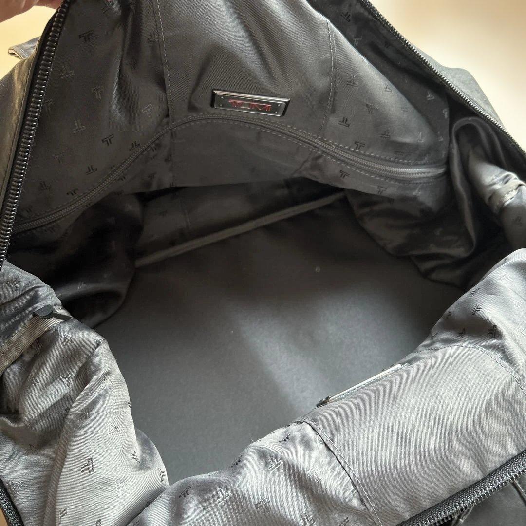 TUMI黒レザー ボストンバッグ 中型