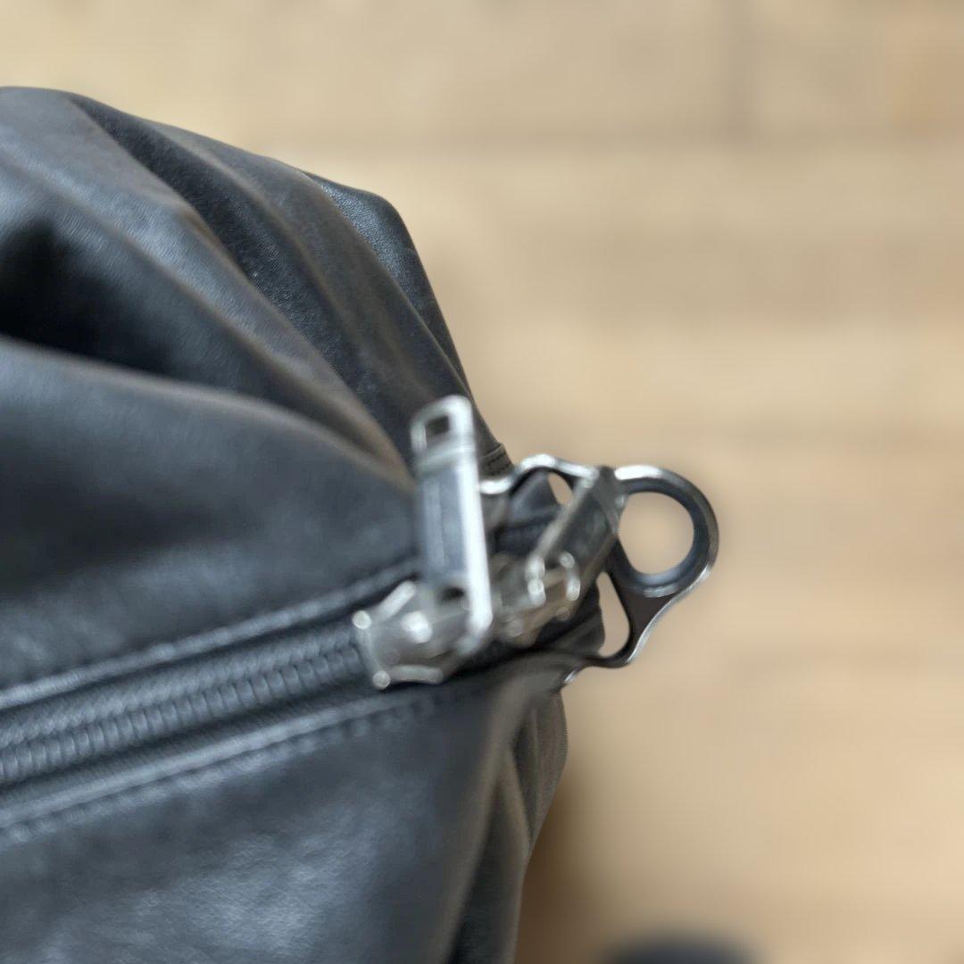 TUMI黒レザー ボストンバッグ 中型