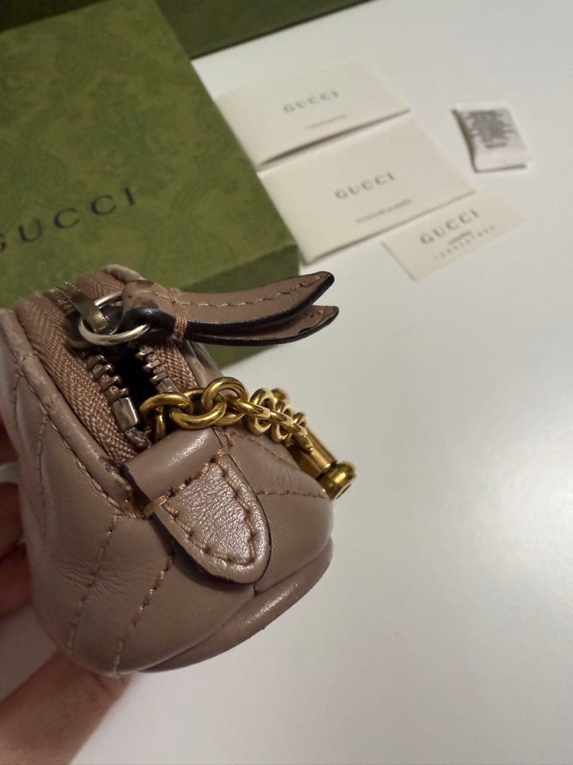 GUCCI GGマーモント　キーポーチ　キーケースケース　ベージュピンク