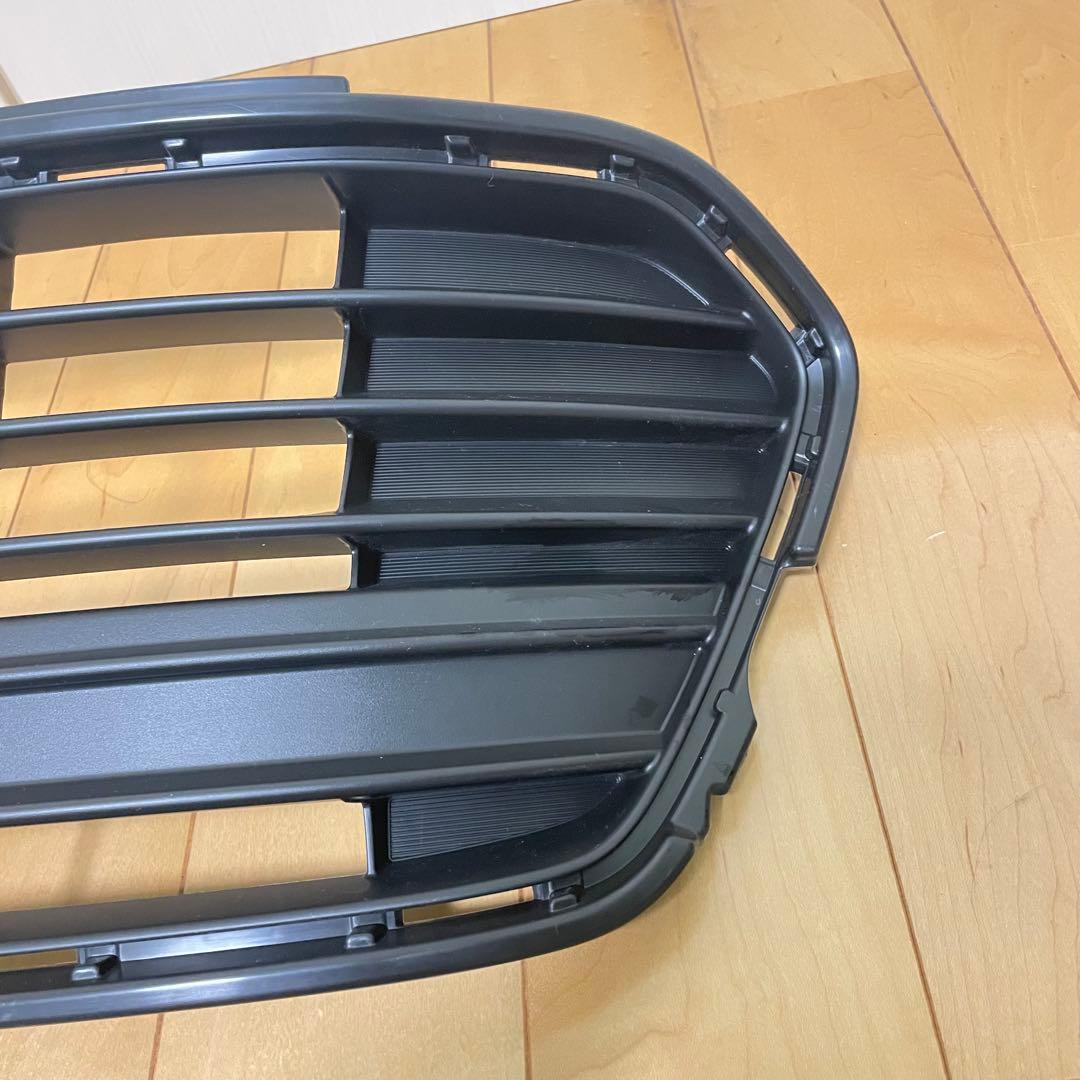 【新車外し】【未使用】トヨタ ハリアー 60 前期 純正 フロントバンパーグリル