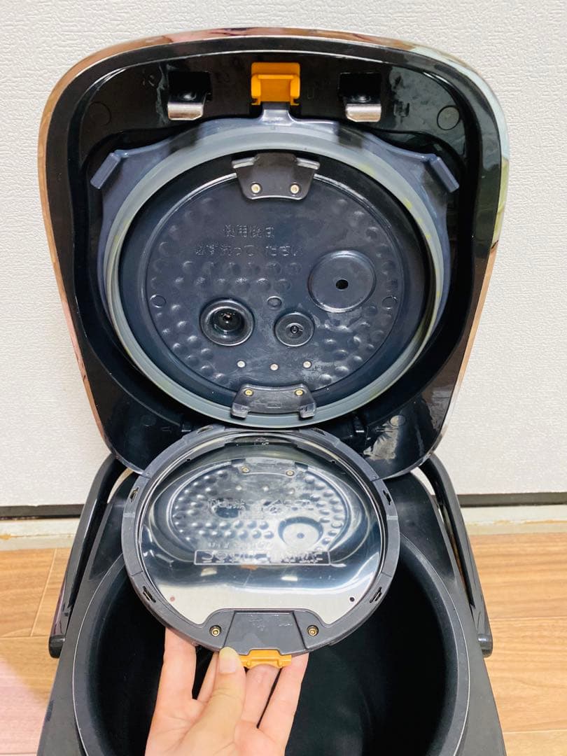 ZOJIRUSHI 象印NW-JU18圧力IH炊飯ジャ-2019年