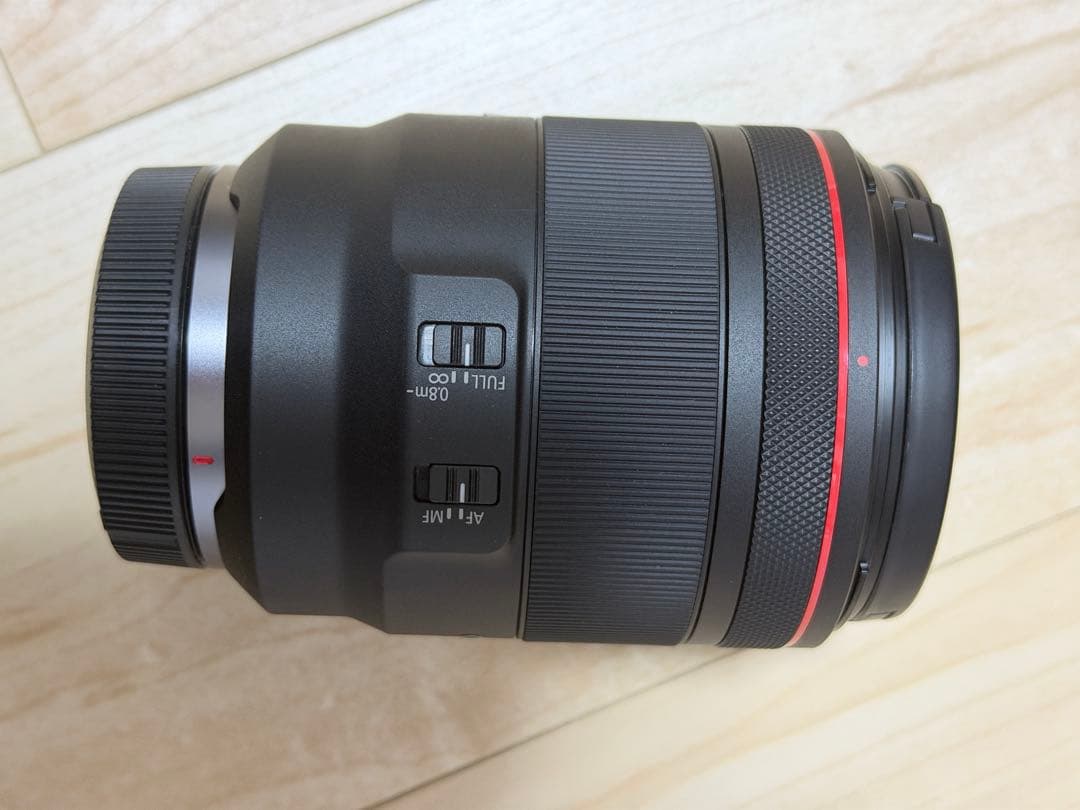 ほぼ新品 CANON RF 50mm F1.2L USM 単焦点レンズ