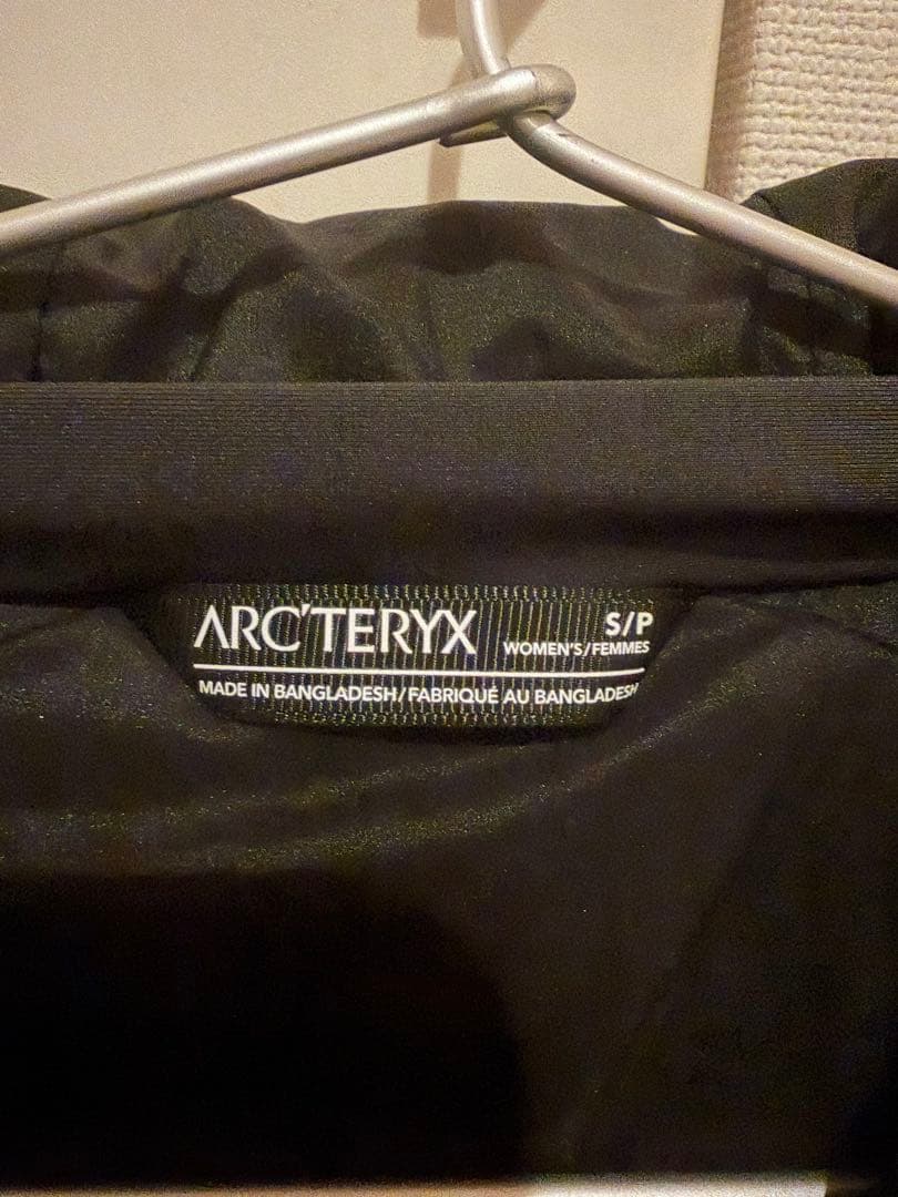 kbbk‎^_^アークテリクス　アトムARフーディ　ウィメンズS ブラック