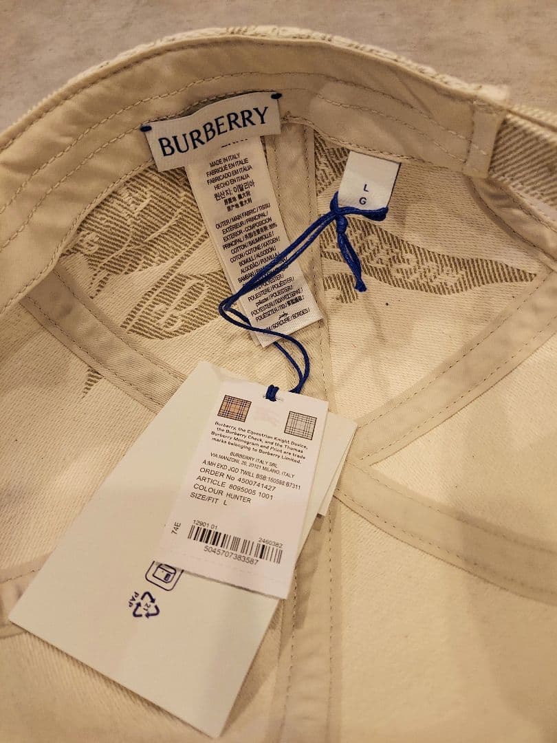 新品未使用　Burberry ベースボール　キャップ　ベージュ　ロゴ　刺繍　L