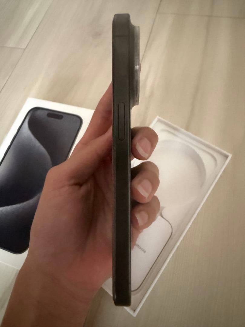 Apple iPhone 15 Pro スペースブラック 本体