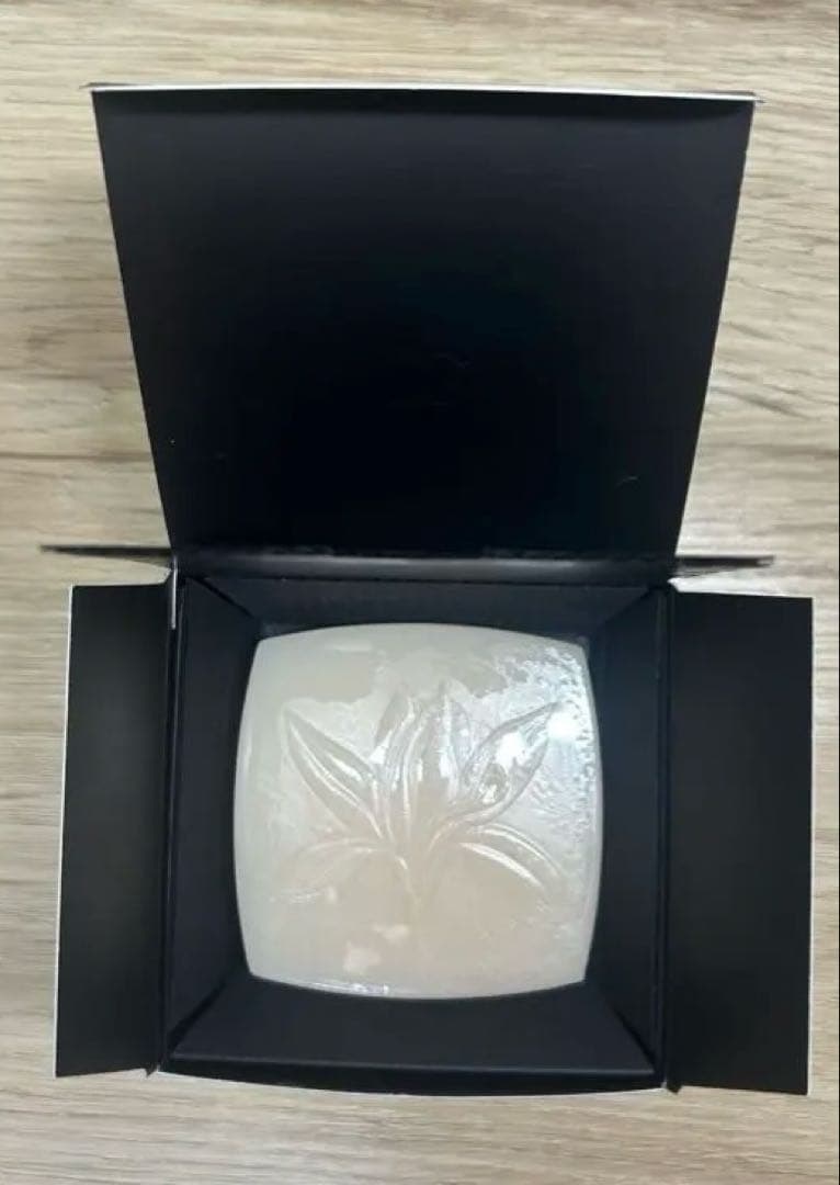 CHANEL 洗顔料 フローラルの香り