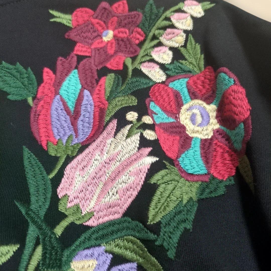 みぃ！グレースコンチネンタルパーカー