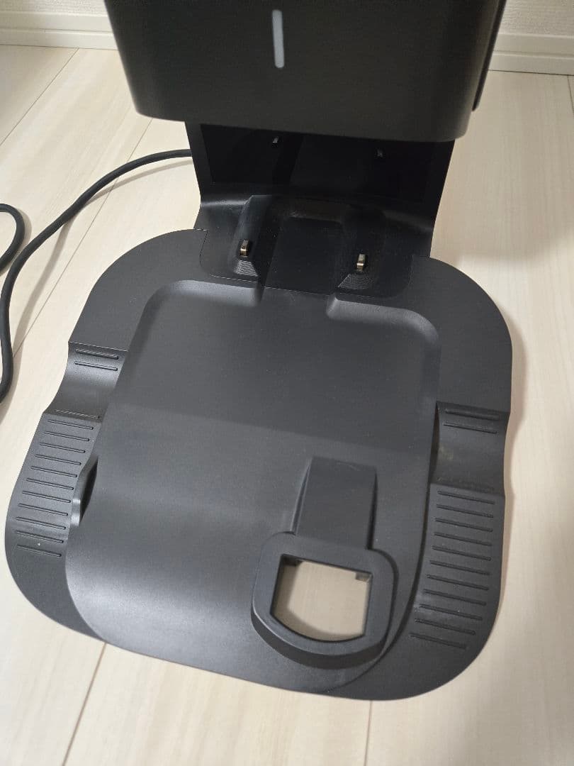 ルンバ　i7+　傷あり