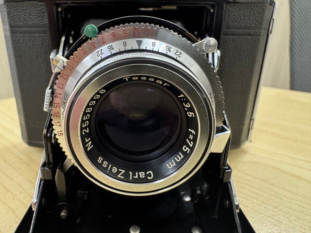 ツァイスイコン　Tessar 75mm f/3.5 中判フィルムカメラ