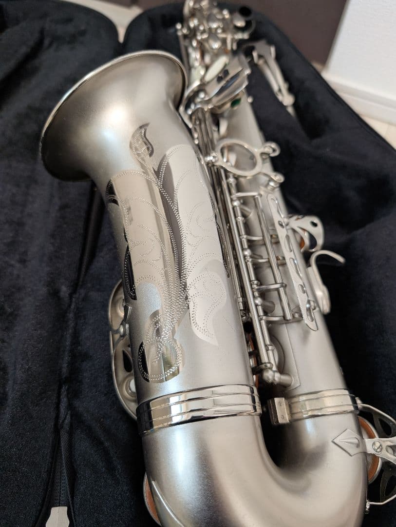 N*m様 アルトサックス 彫刻入り ジャンク品