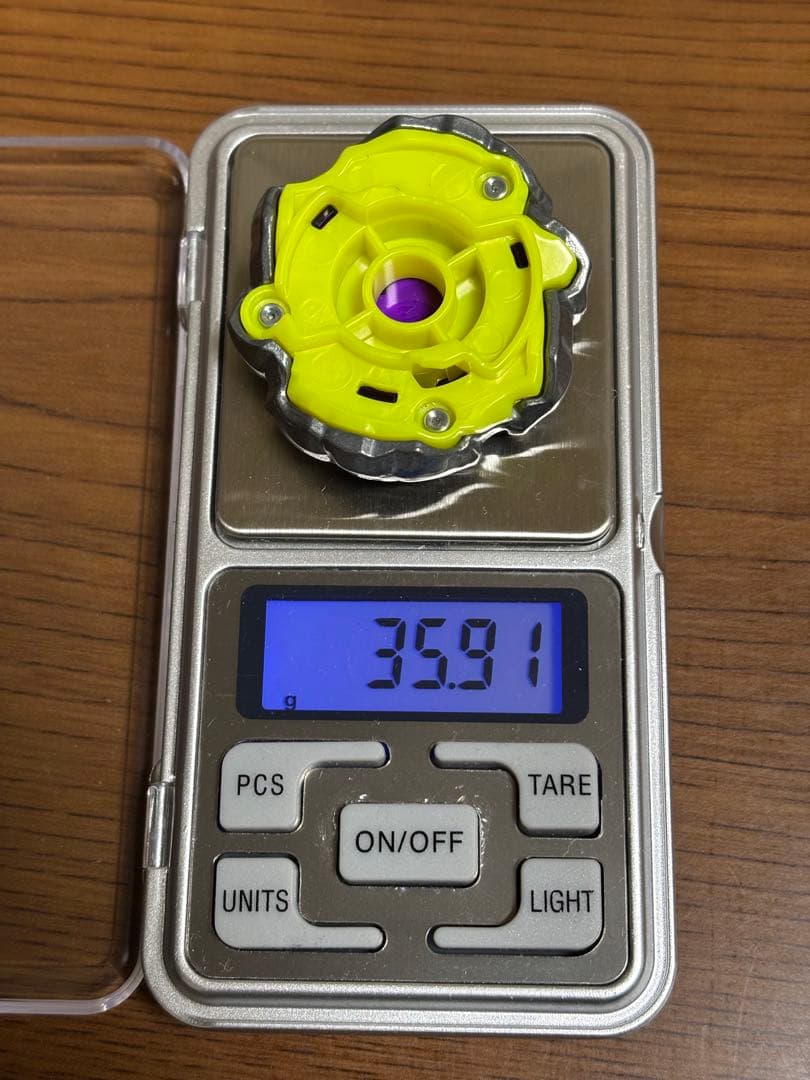 ベイブレードX オロチクラスタ 重量35.91g ダブルA1個体 ブレードのみ