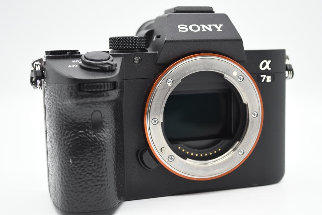 【美品】SONY α7III ズームレンズキット ILCE-7M3K ★即発送★