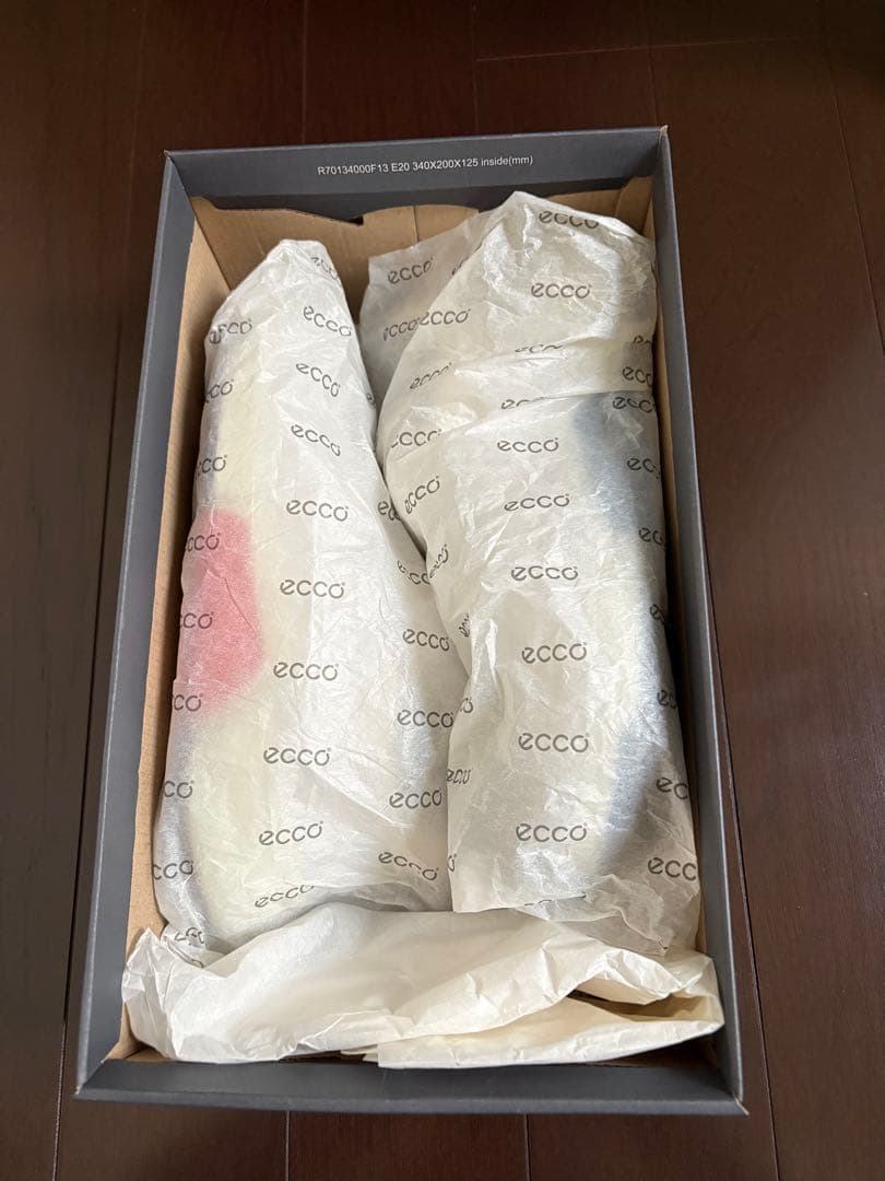 ECCO BIOM ホワイト シューズ