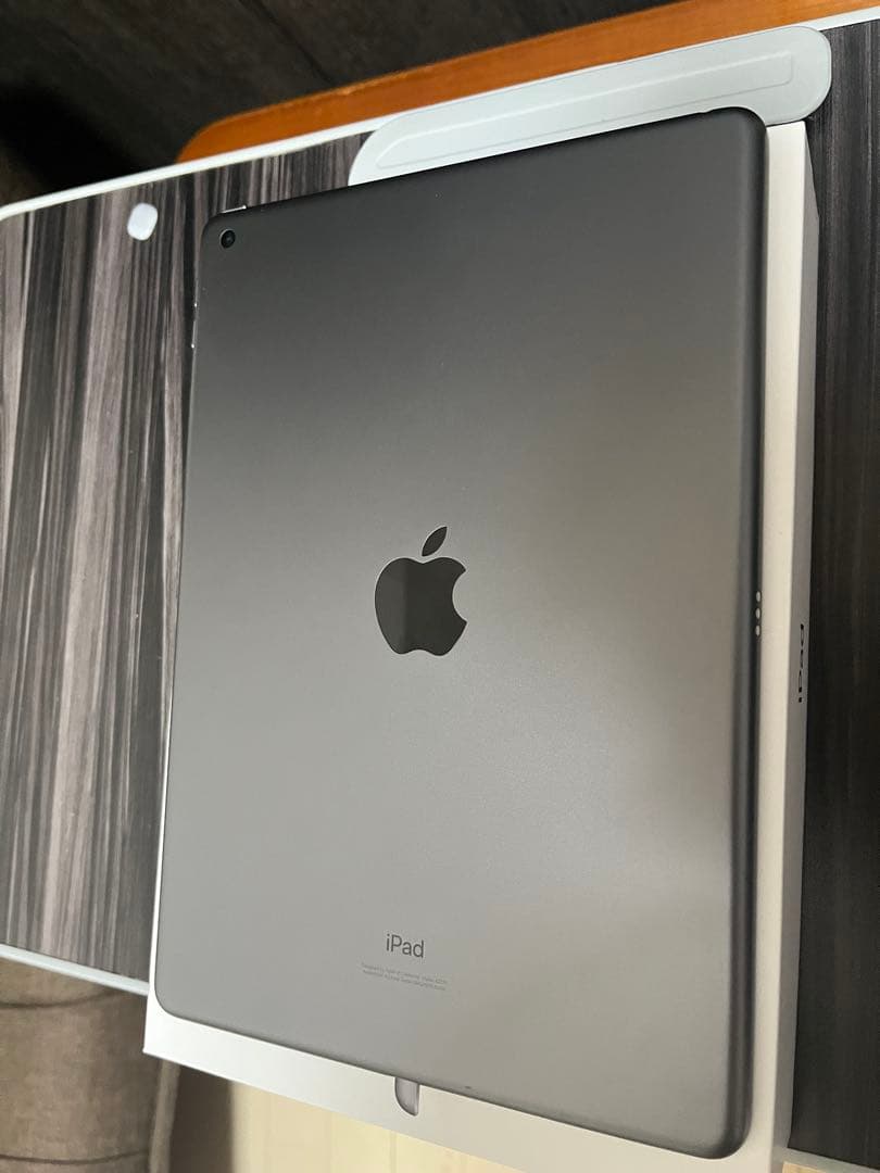 【美品】iPad 第8世代 128GB Wi-Fiモデル