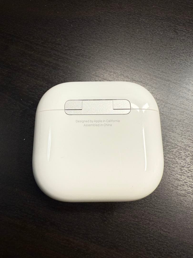 【美品】AirPods 4 ノイズキャンセリング有り MXP93J/A
