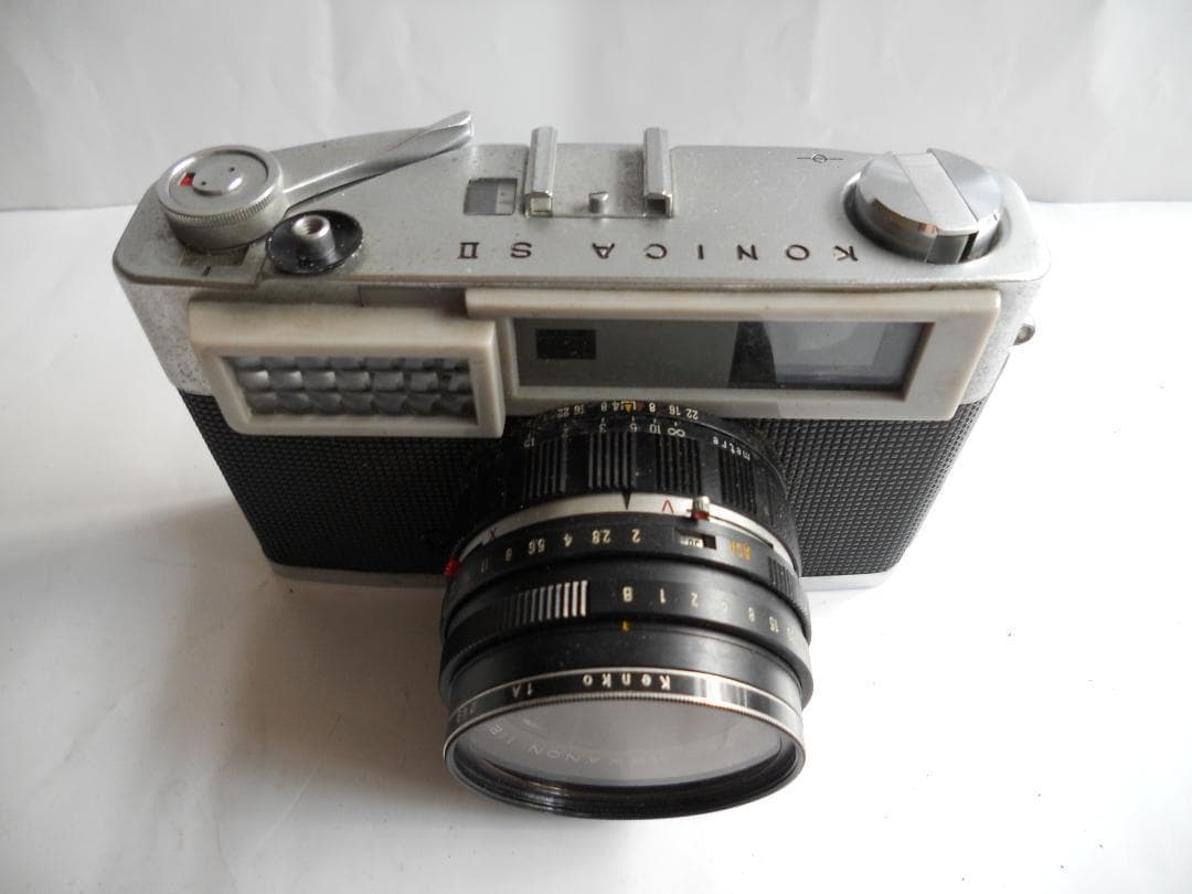 コニカ KONICA SⅡフィルム カメラ 名機 です。