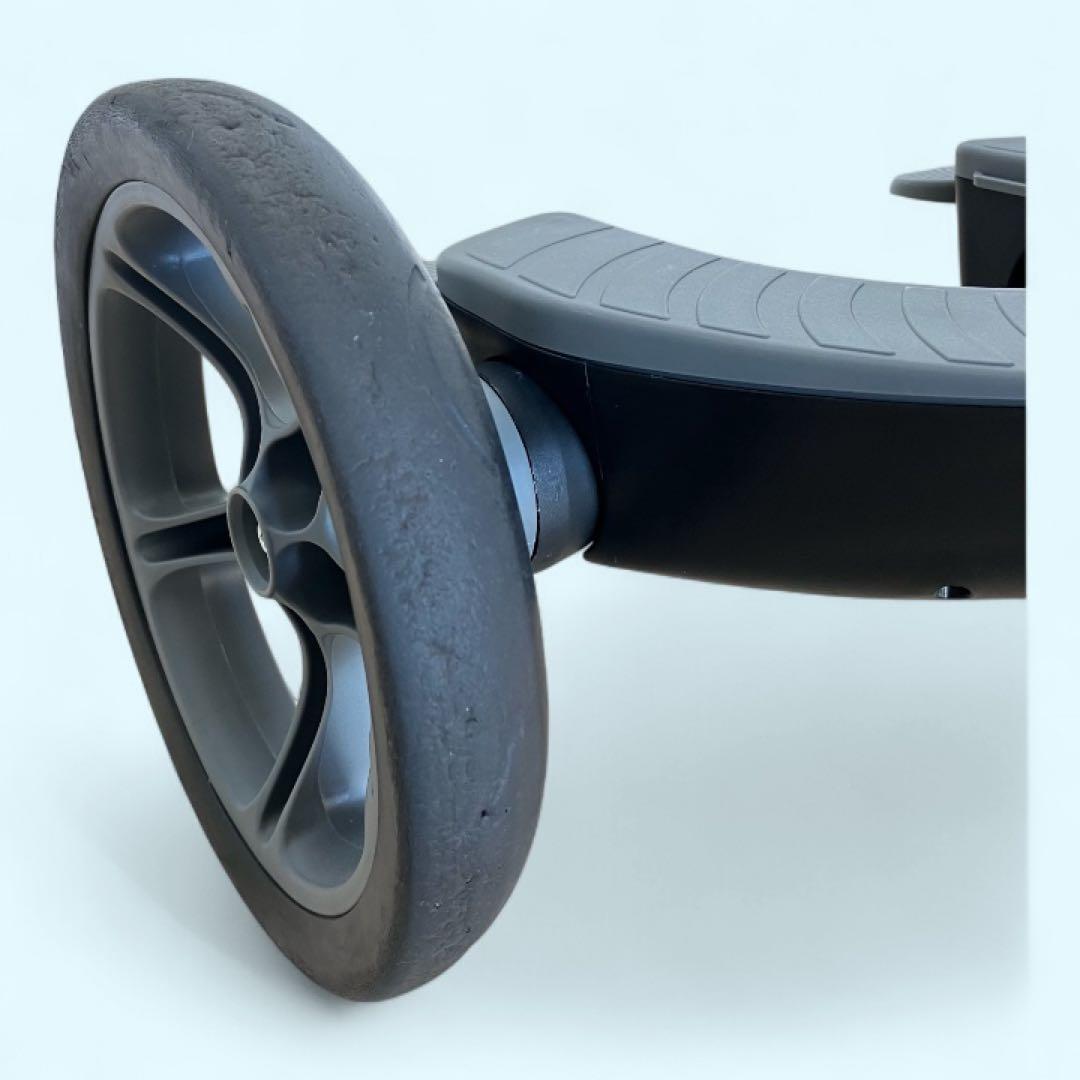 GLOBBER エクスプローラー トライク 4in1 グレー