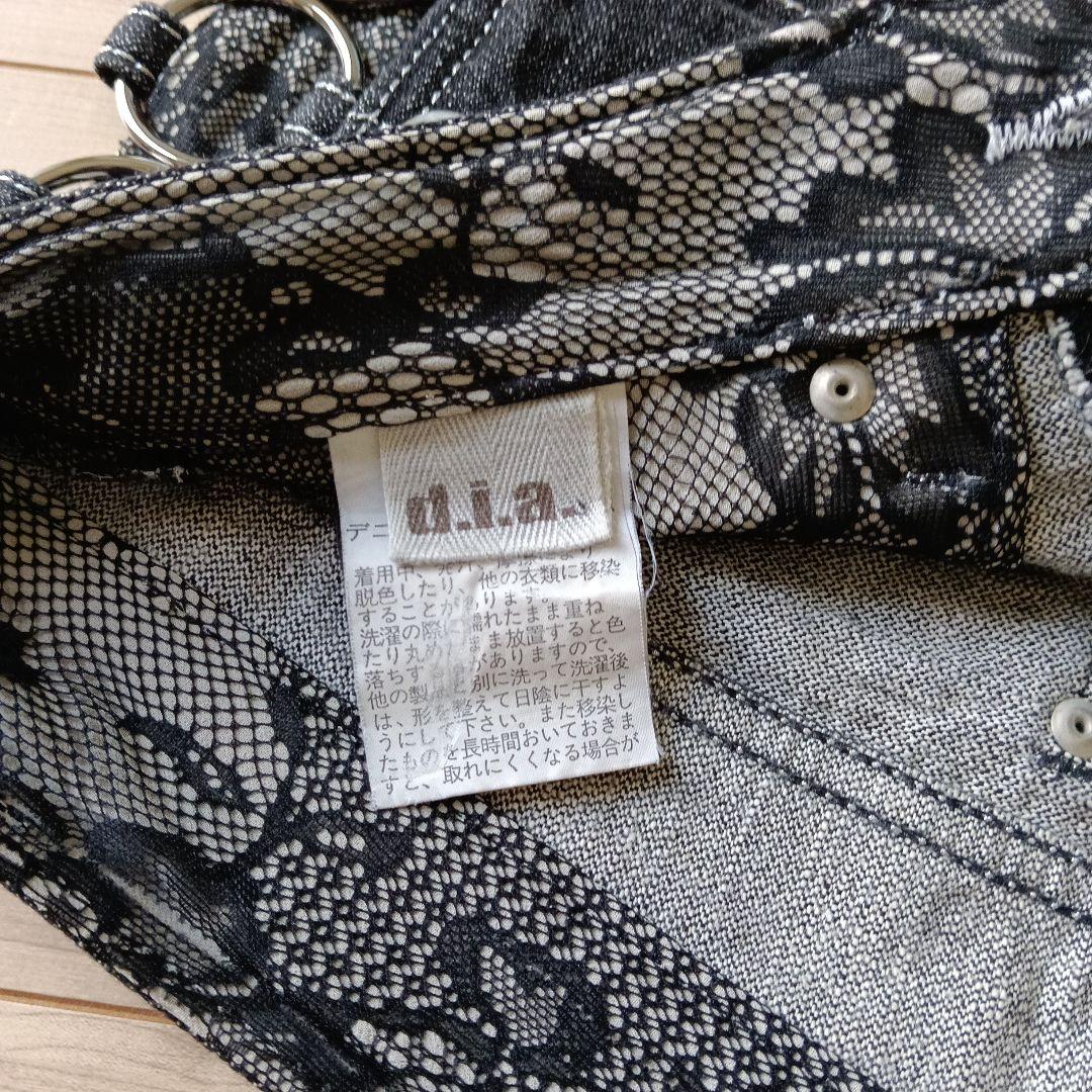 d.i.a. ダイヤ デニム ローライズ ショートパンツ ブラック 26サイズ