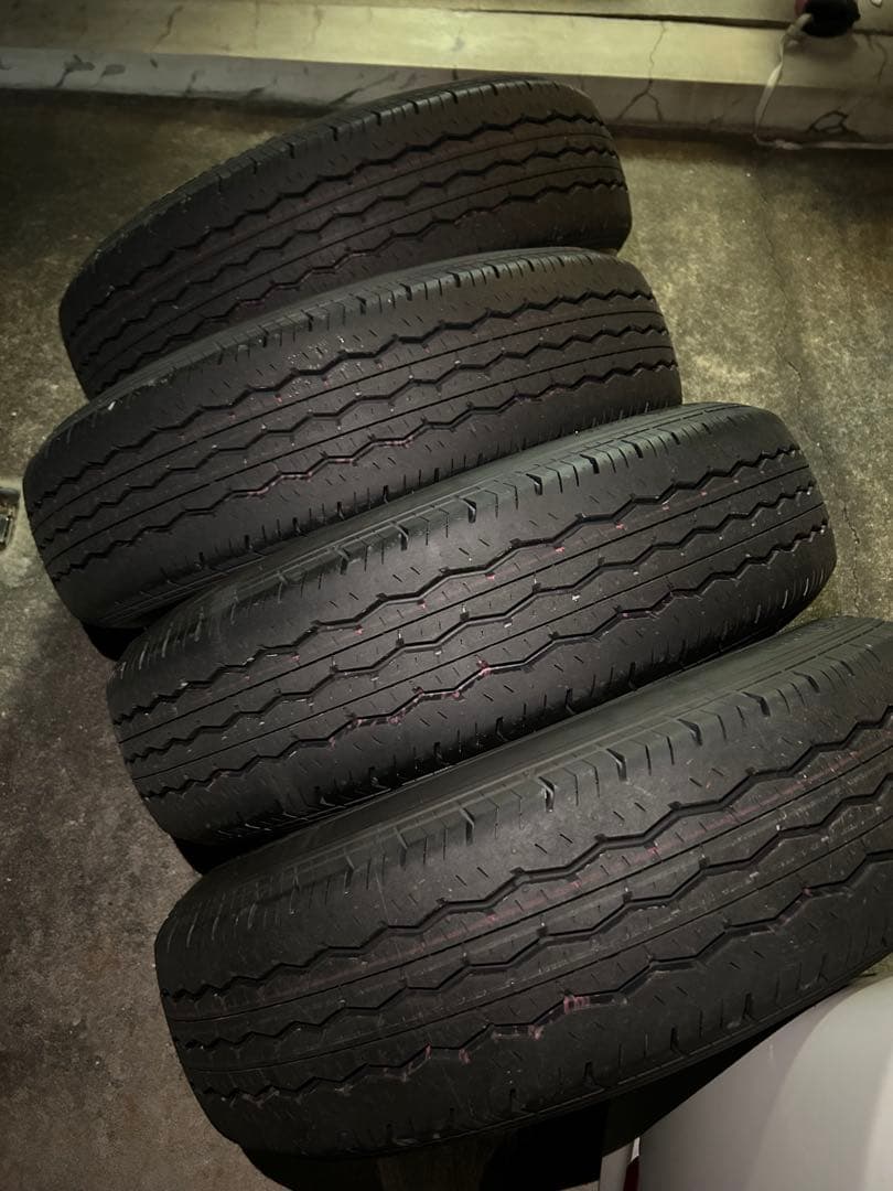 本日限定❗️トヨタハイエース 純正タイヤ ホイール 4本セット 新車外し