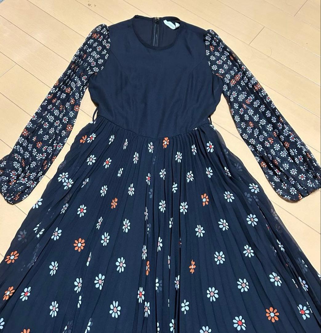 Zimmermannジマーマンロングワンピース　フラワープリントプリーツスカート