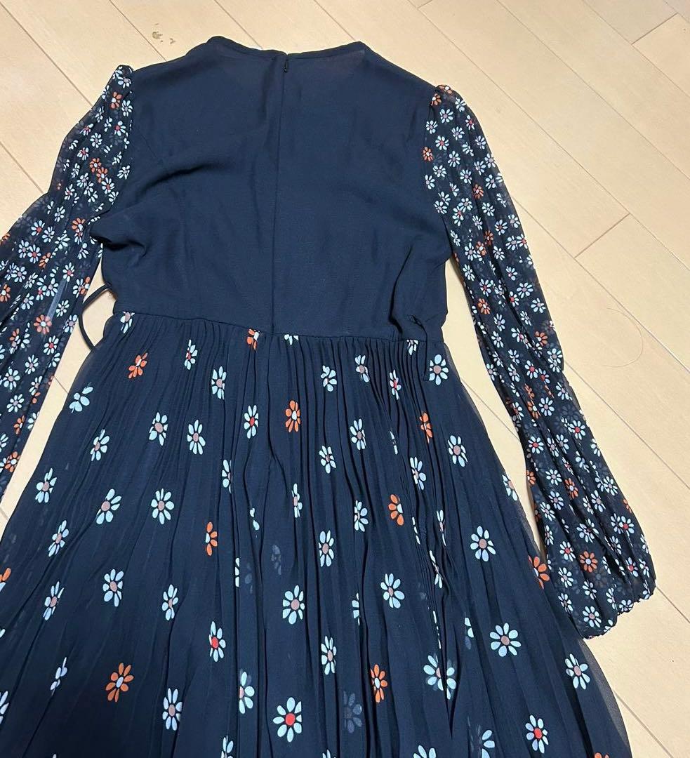 Zimmermannジマーマンロングワンピース　フラワープリントプリーツスカート