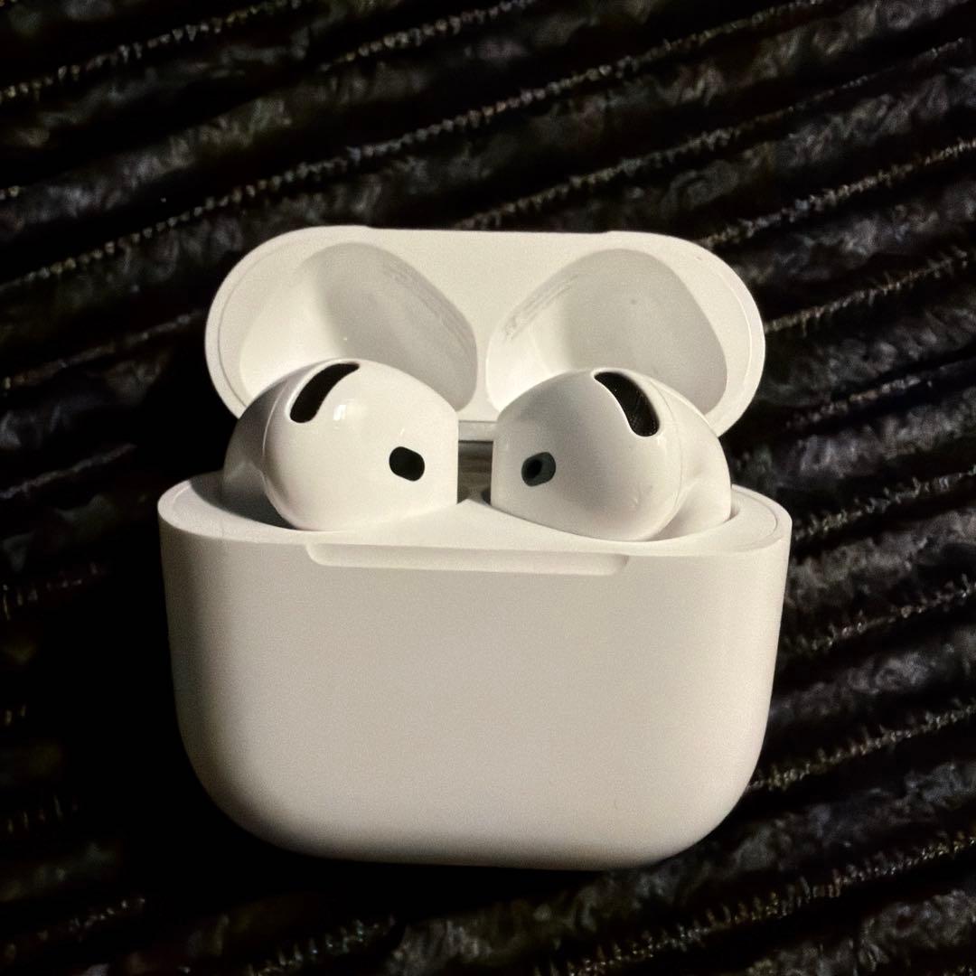 AirPods 4 ANC ノイズキャンセリング　本体のみ　限定保証付き