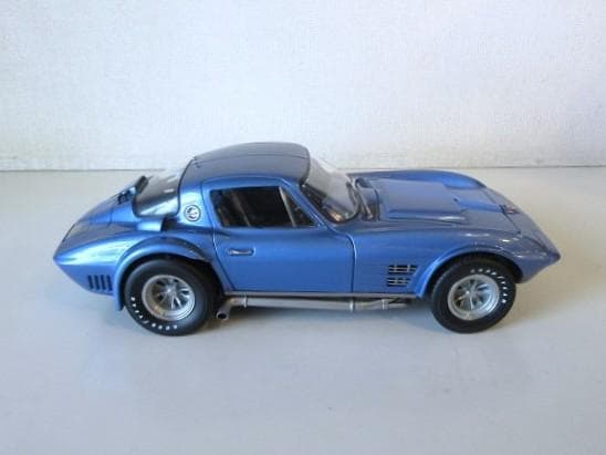 一流さん専用 exoto (1/18) コルベット Grand Sports①