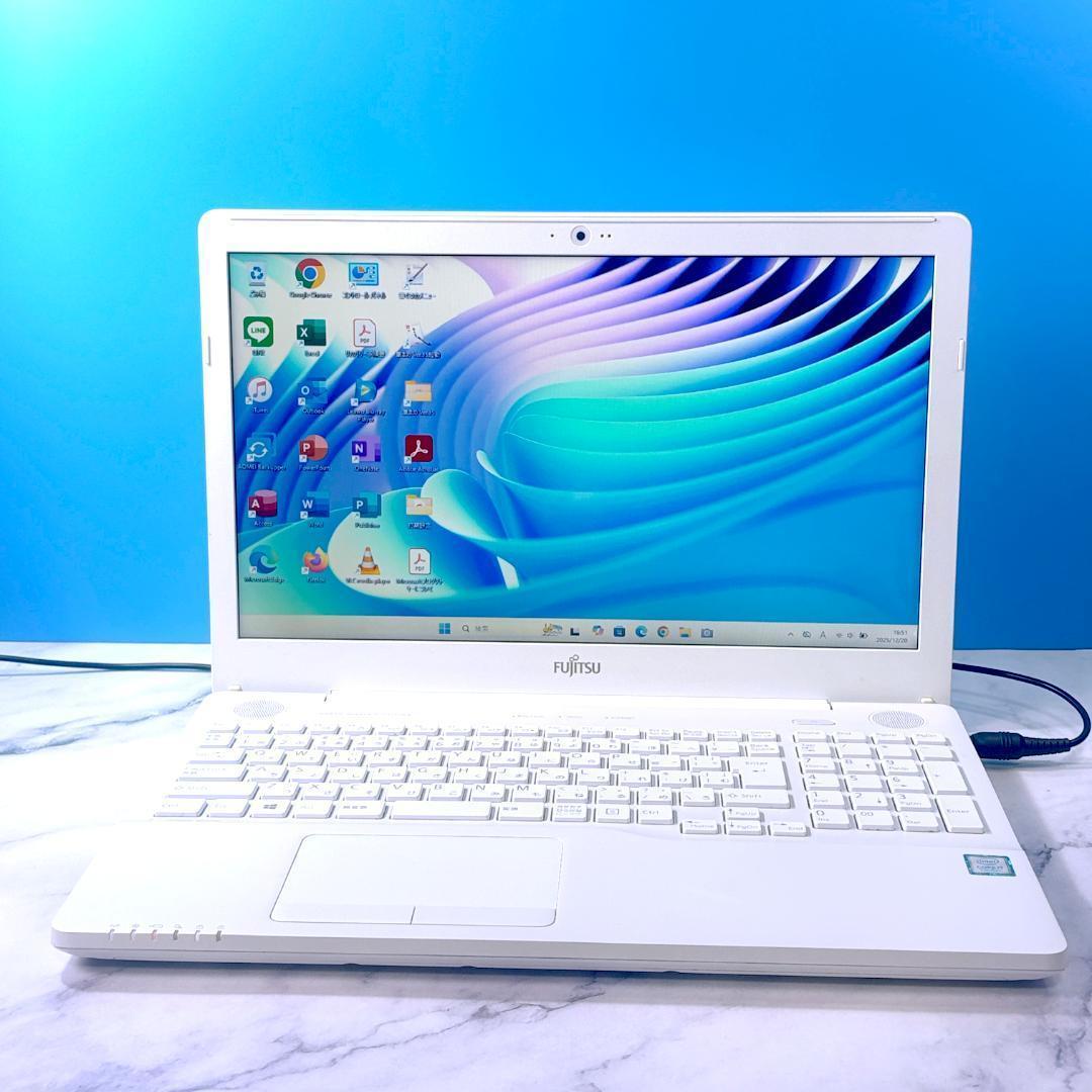 新品キーボード☆Corei7・16GB・SSD・ブルーレイ・ノートパソコン