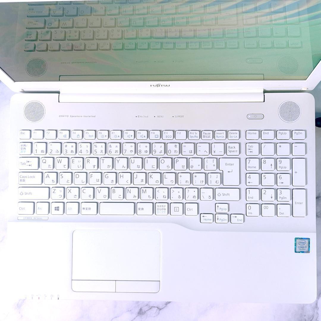 新品キーボード☆Corei7・16GB・SSD・ブルーレイ・ノートパソコン