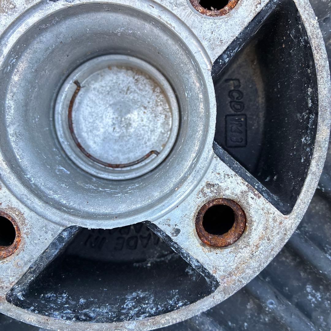 専用ジウジアーロ 14インチ 114.3 2本SCACCHIERAMELBER