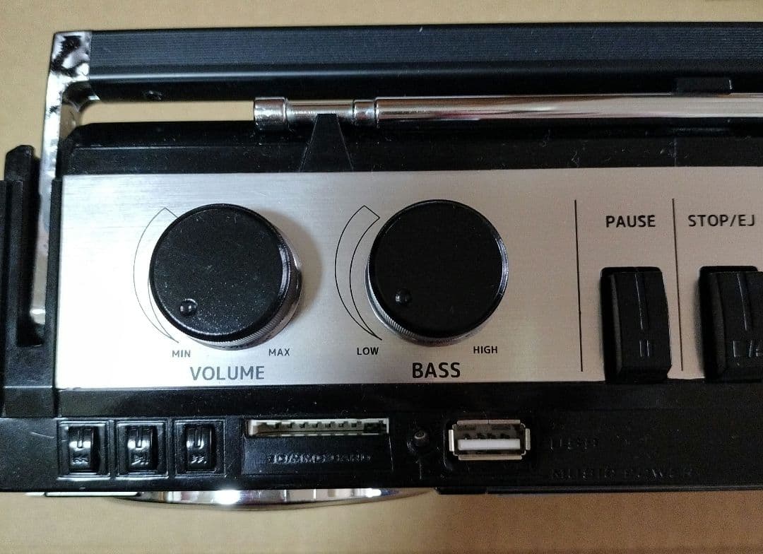 美品 sansuiラジカセ SCR-B2 (シルバー)Bluetooth