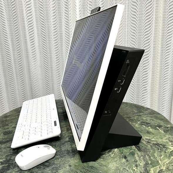 NEC LAVIE DA 23.8型ワイド、Windows11、Office付き