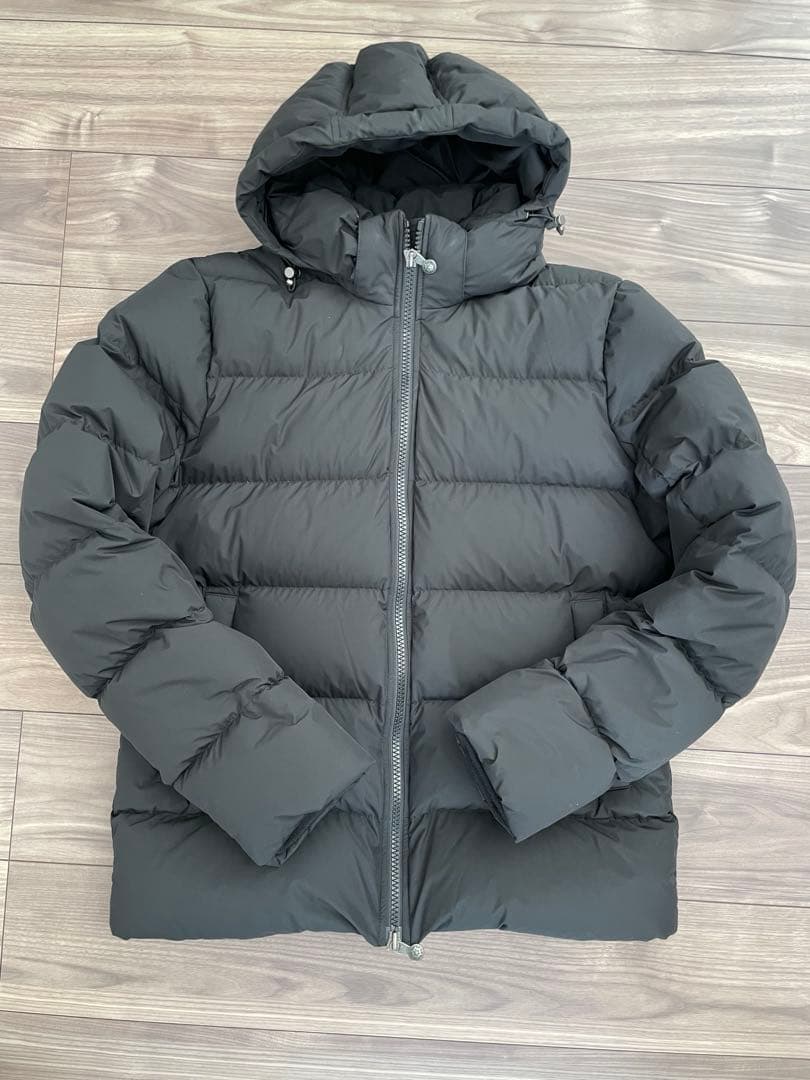 極美品　PYRENEX ピレネックス　SPOUTIC ダウンジャケット　ブラック