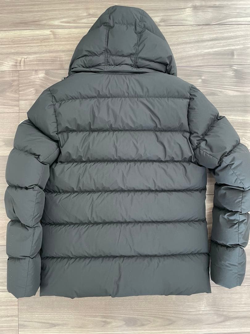 極美品　PYRENEX ピレネックス　SPOUTIC ダウンジャケット　ブラック