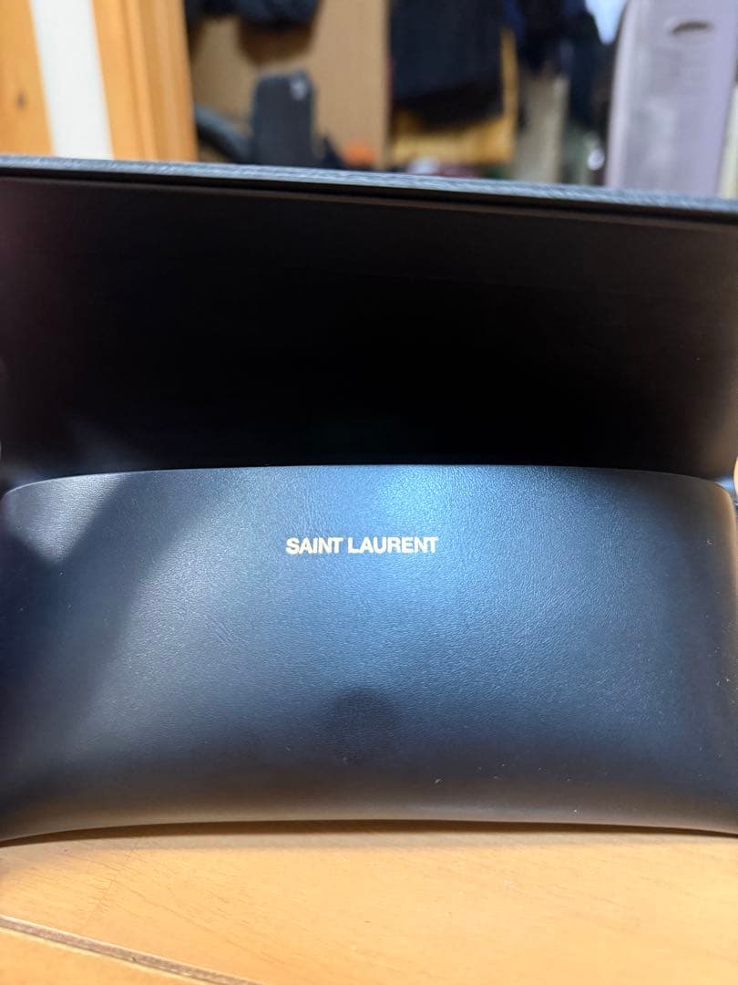 【即購入歓迎】 SAINT LAURENT サングラス