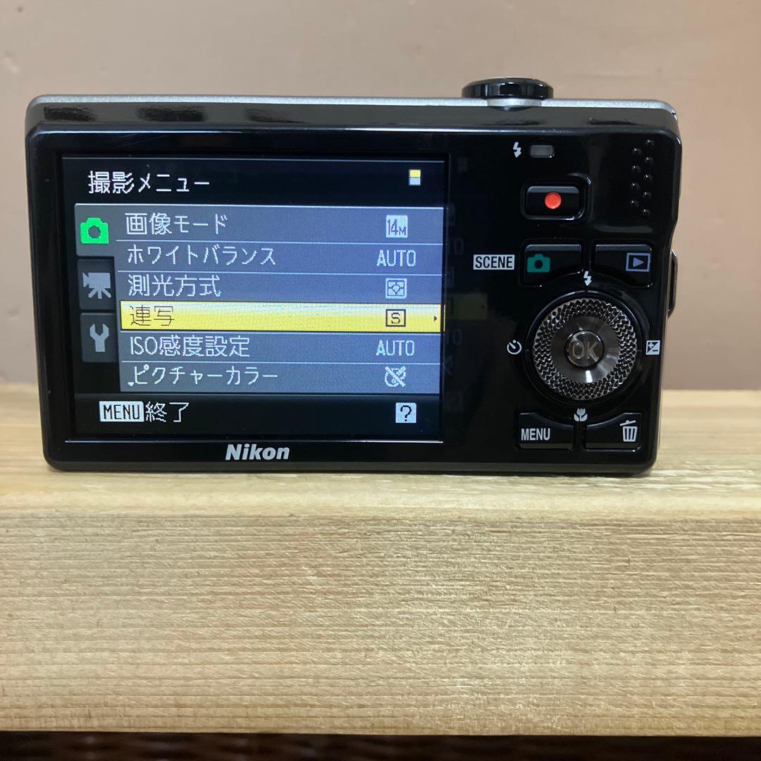 Nikon COOLPIX P6000 予備バッテリー、SDカード、充電器付き